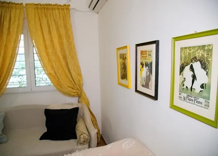 Aroura Homes Garden House 2Br 2Ba Free Parking